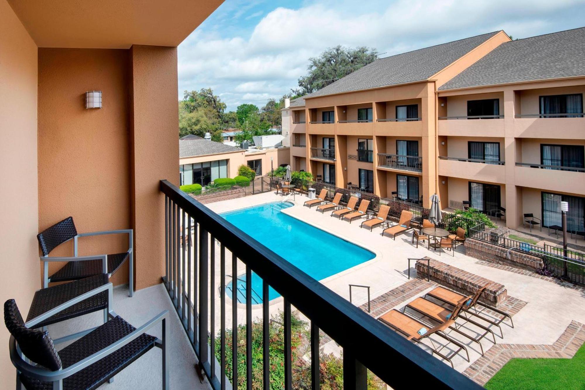Courtyard By Marriott Savannah Midtown Eksteriør bilde